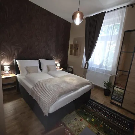 Happyzem Apartmán *